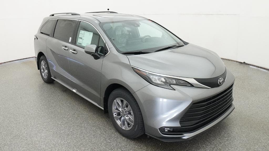 New 2026 Heavy Metal Toyota XLE image 10