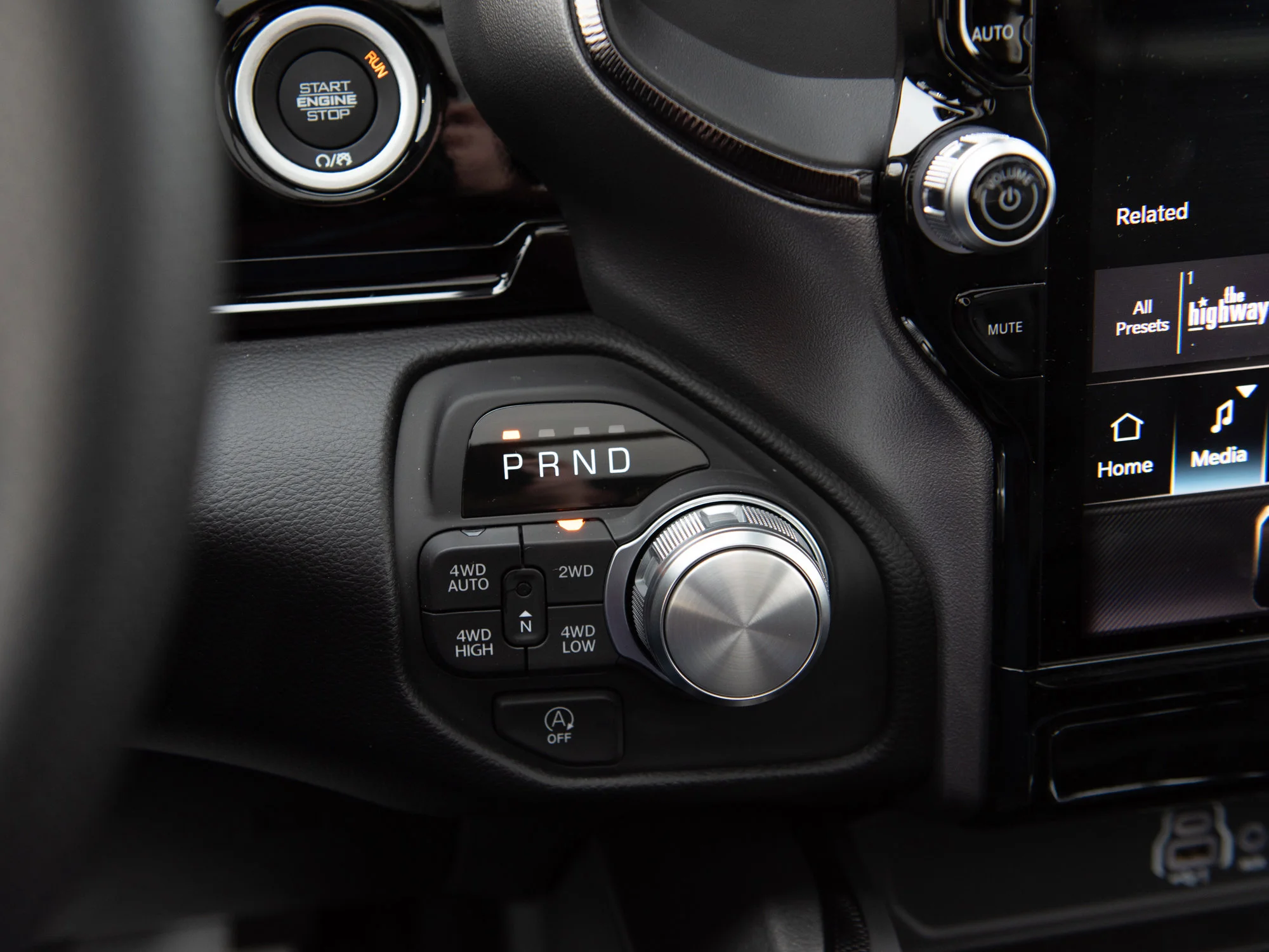 New 2026 Black RAM Sport* HEMI V8 image 18