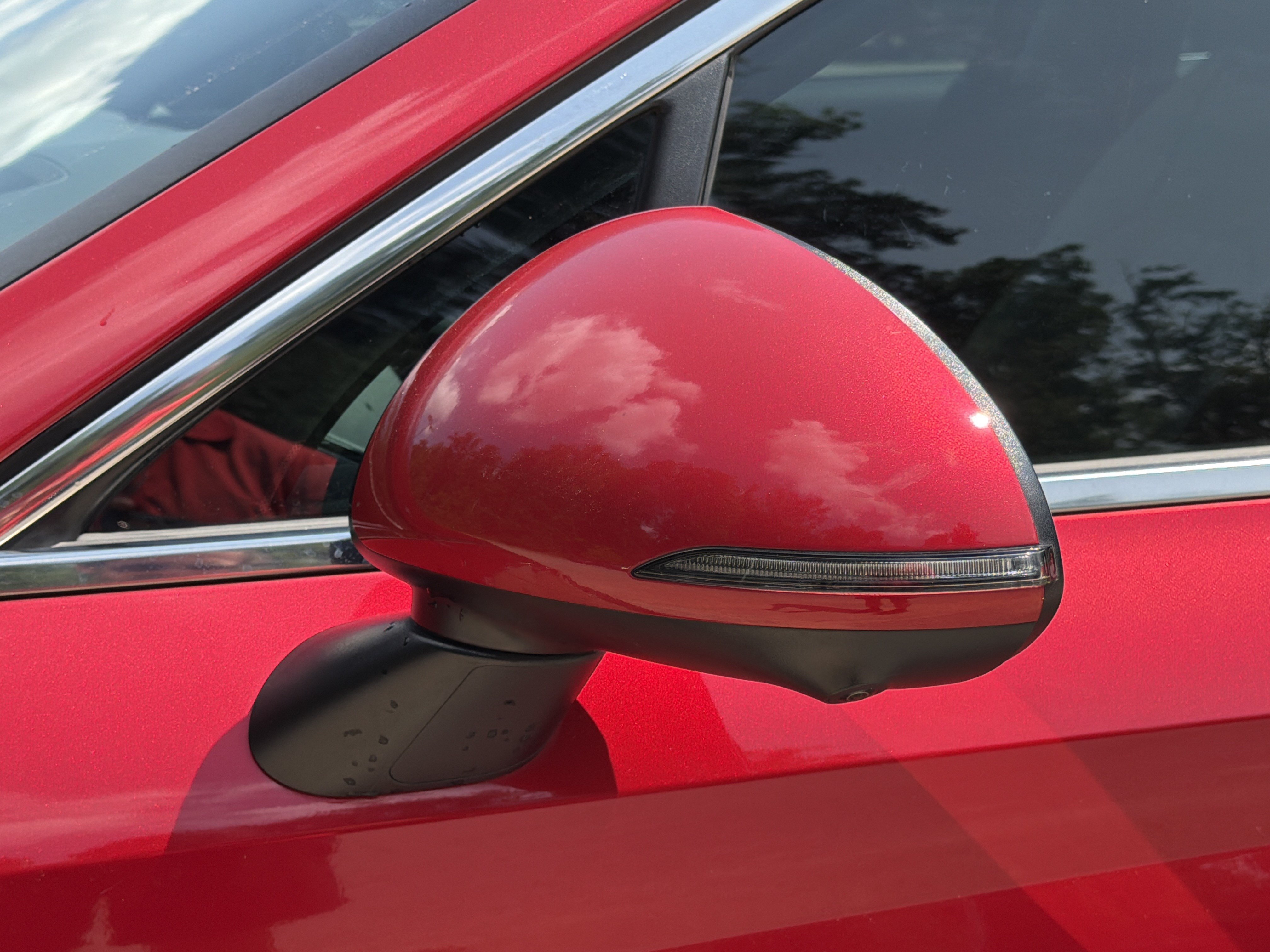 Used 2021 Calypso Red Hyundai Limited image 33