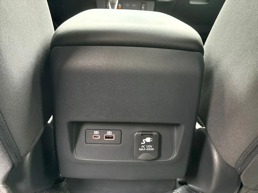 New 2026 Glacier White Nissan Crew Cab SV image 21