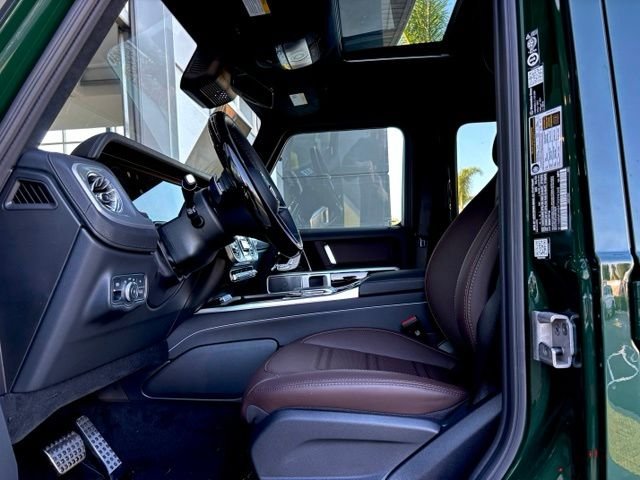 New 2026 MANUFAKTUR Deep Green Non-Metallic Mercedes-Benz G 580 image 22