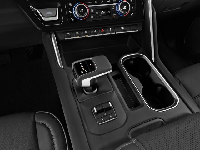 Used 2023 White GMC Denali image 9