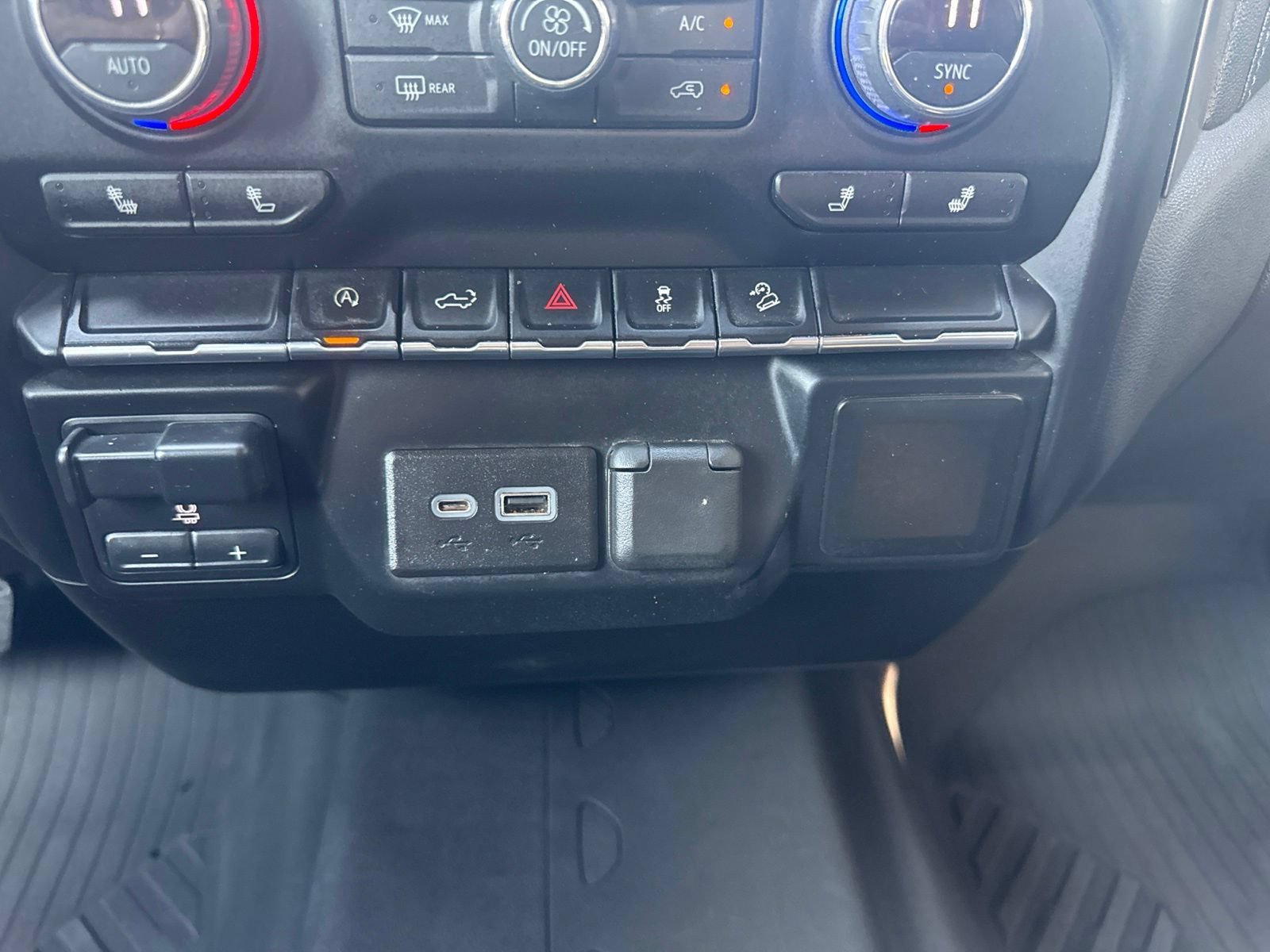 Used 2020 Shadow Gray Metallic Chevrolet LT Trail Boss with Convenience Package - Trailering Package image 25