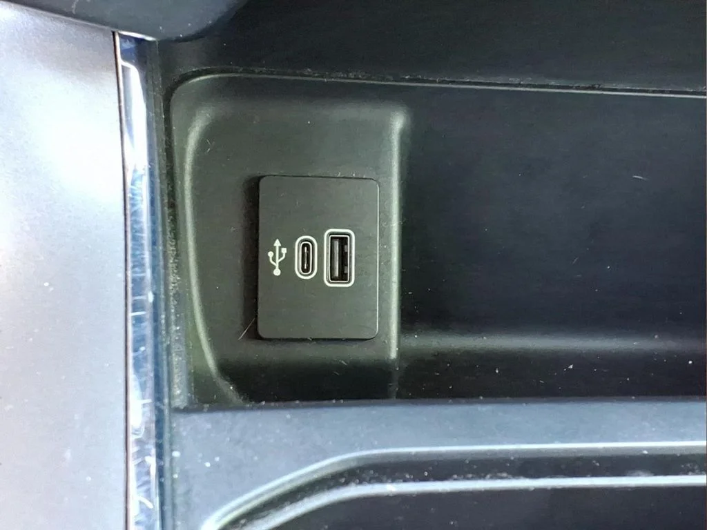 Used 2025 Gray Ford XLT image 9