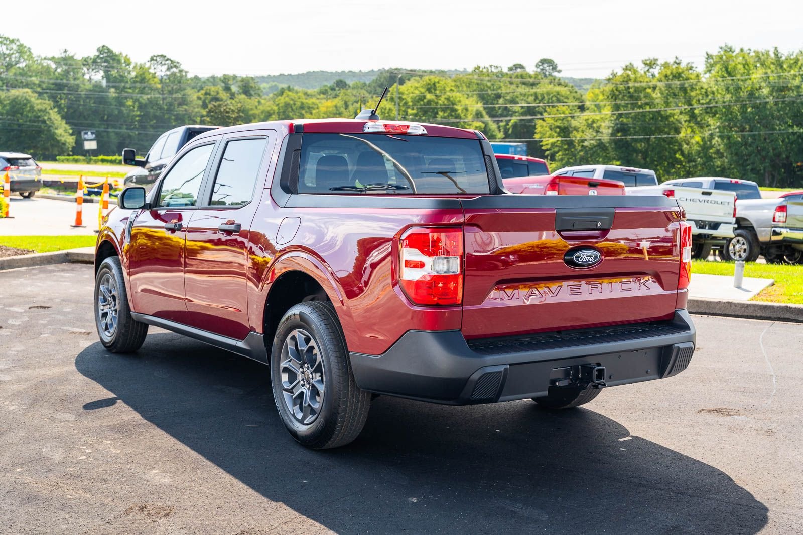 New 2026 Ruby Red Metallic Tinted Clearcoat Ford XLT image 3