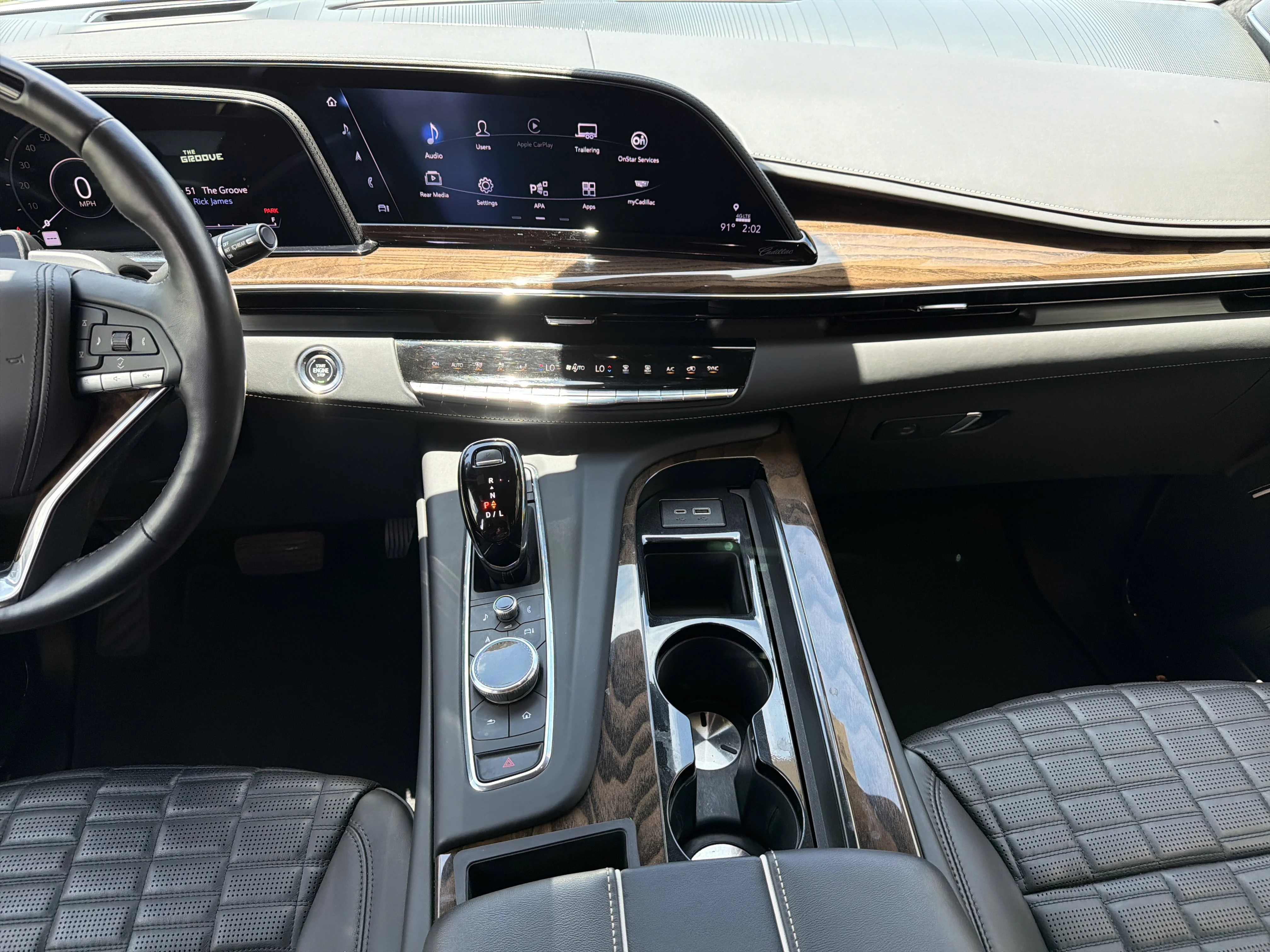 Used 2023 Crystal White Tricoat Cadillac 4WD Sport Platinum image 18