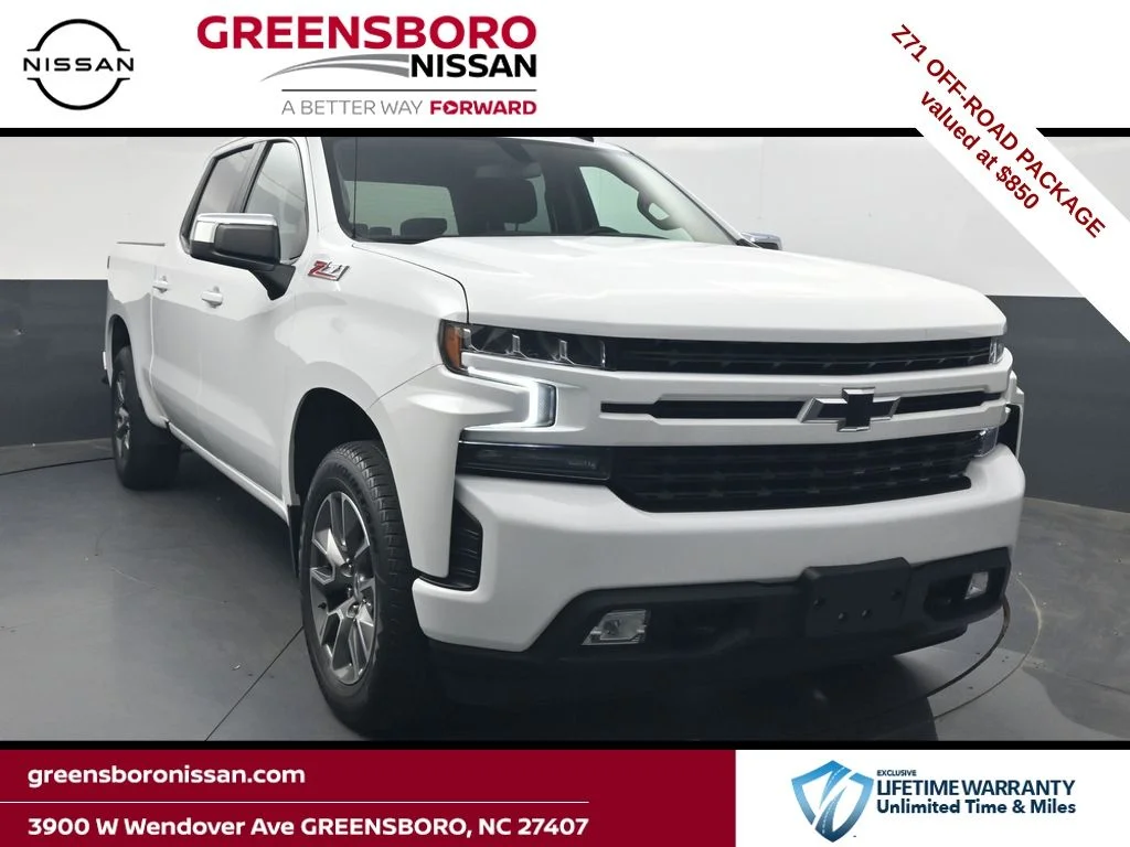 Used 2022 White Chevrolet RST image 1