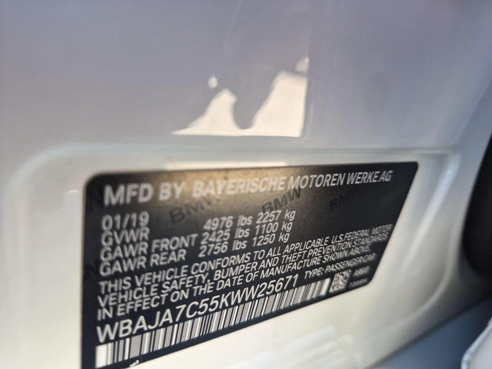 Used 2019 Mineral White Metallic BMW 530i xDrive image 41