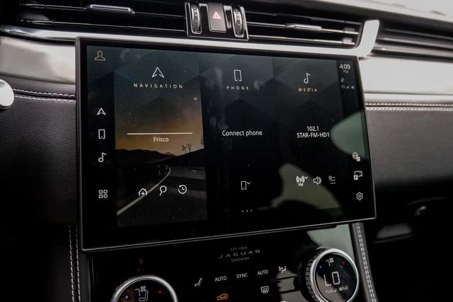 2026 Jaguar F-Pace R-Dynamic S - Photo 38