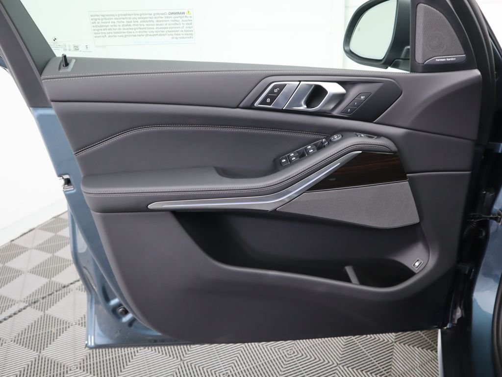 Used 2026 Blue BMW xDrive50e image 27