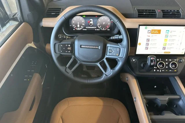 New 2026 Fuji White Land Rover X-Dynamic SE image 13