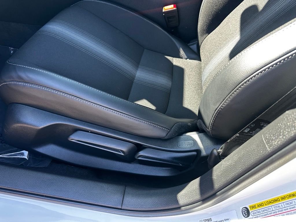 Certified Used 2025 Platinum White Pearl Honda Sport image 23