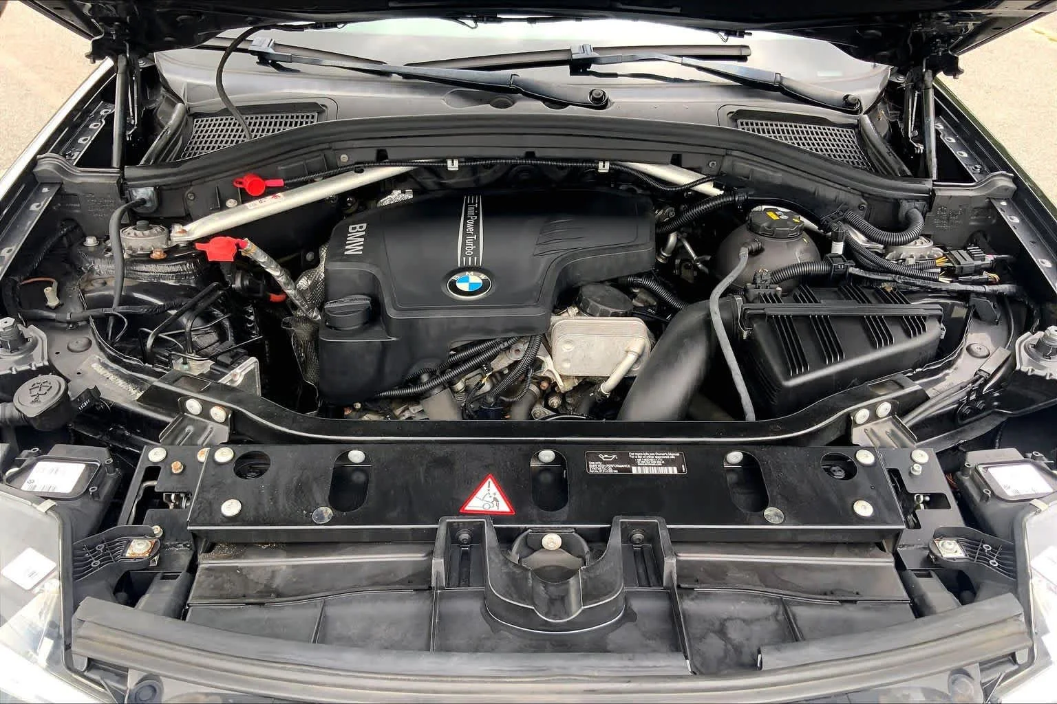Used 2015 Alpine White BMW xDrive28i image 30