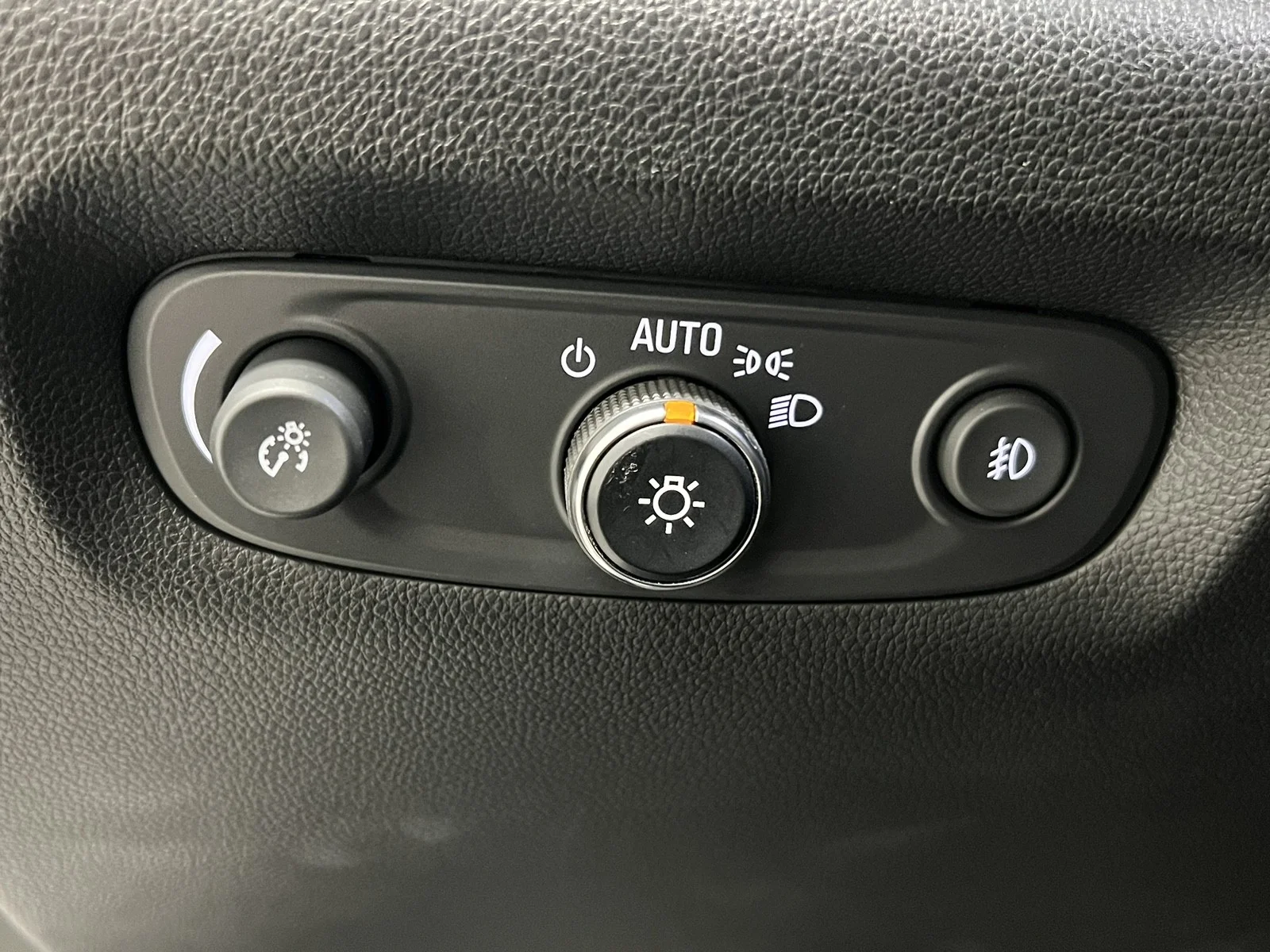 Used 2020 Summit White Chevrolet Premier image 35