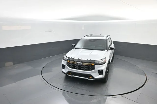 New 2026 White Ford Tremor image 24