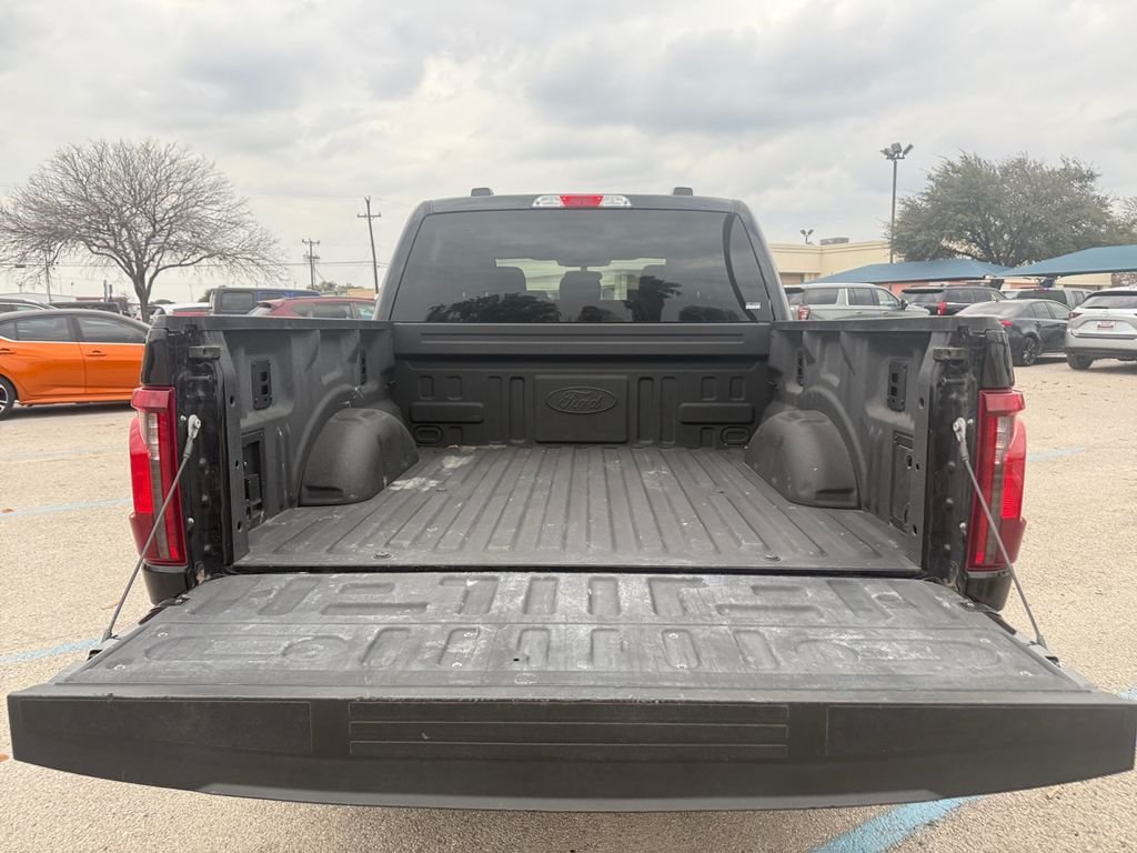 Used 2025 Black Ford XLT image 19