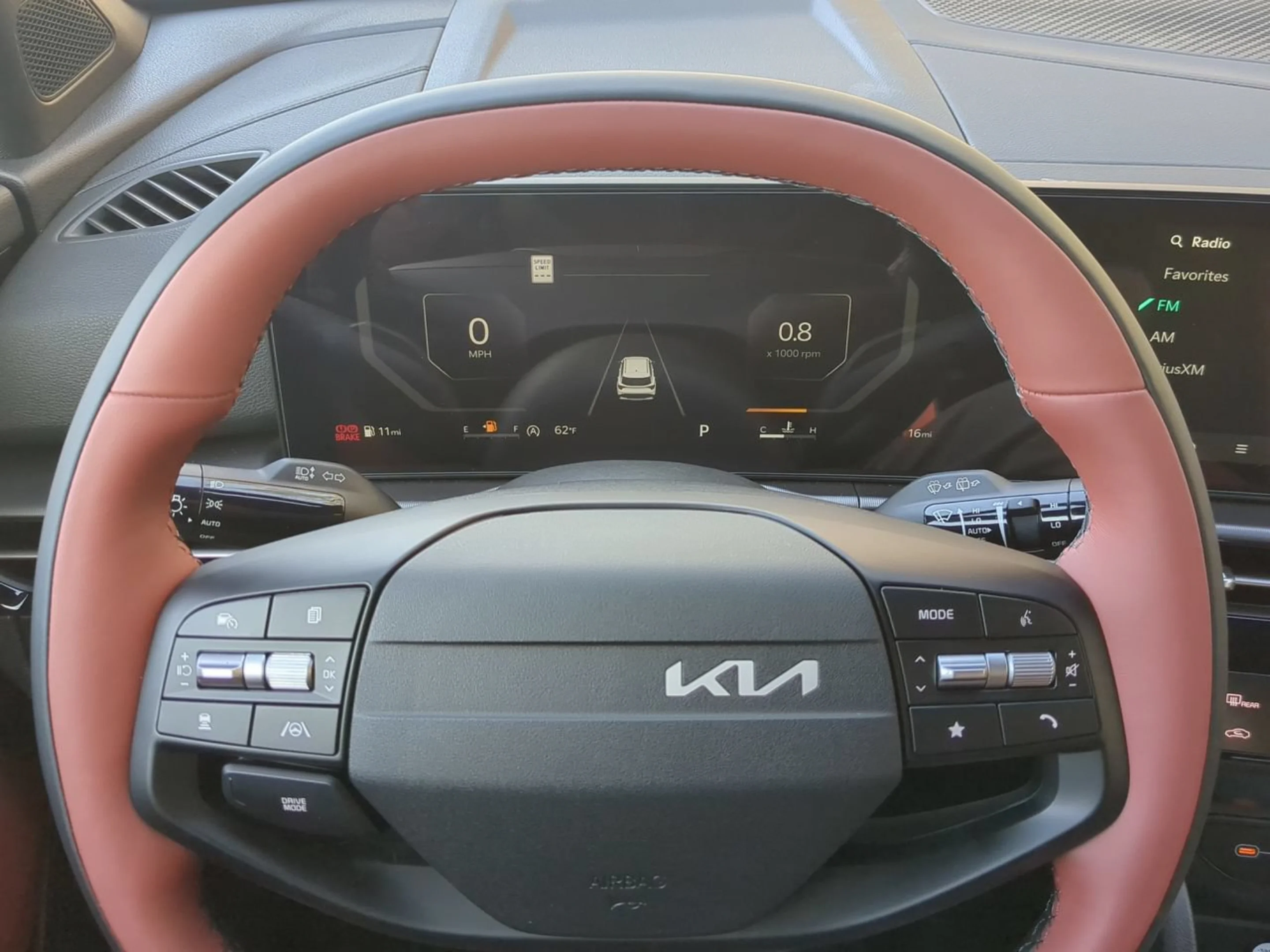 New 2026 Wolf Gray Kia SX image 25