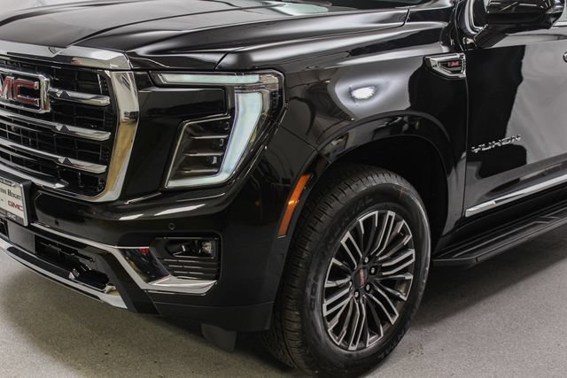 New 2026 Onyx Black GMC Elevation image 4