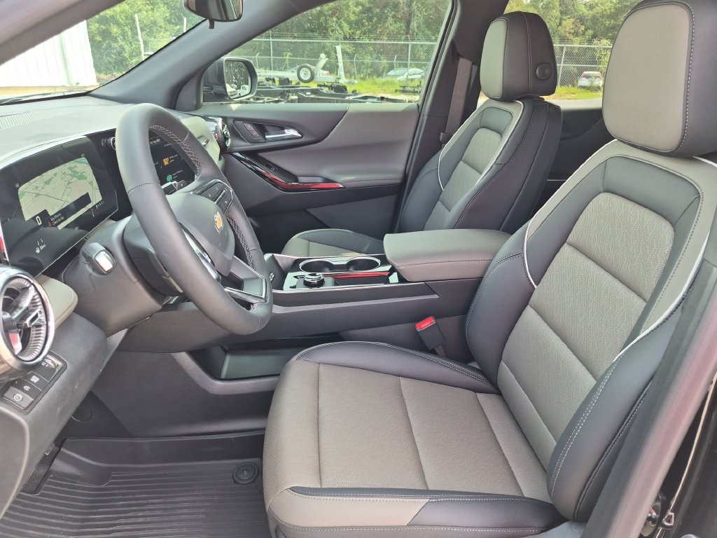 2027 Chevrolet Equinox LT - Photo 16