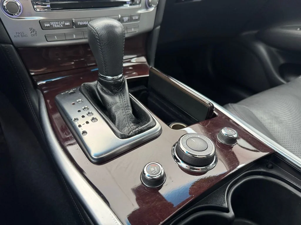 Used 2017 Hermosa Blue INFINITI 3.7X image 29
