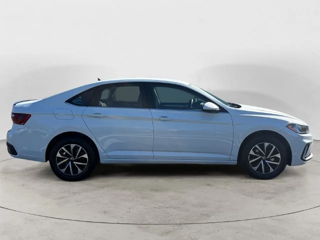 New 2027 White Volkswagen 1.5T S image 4