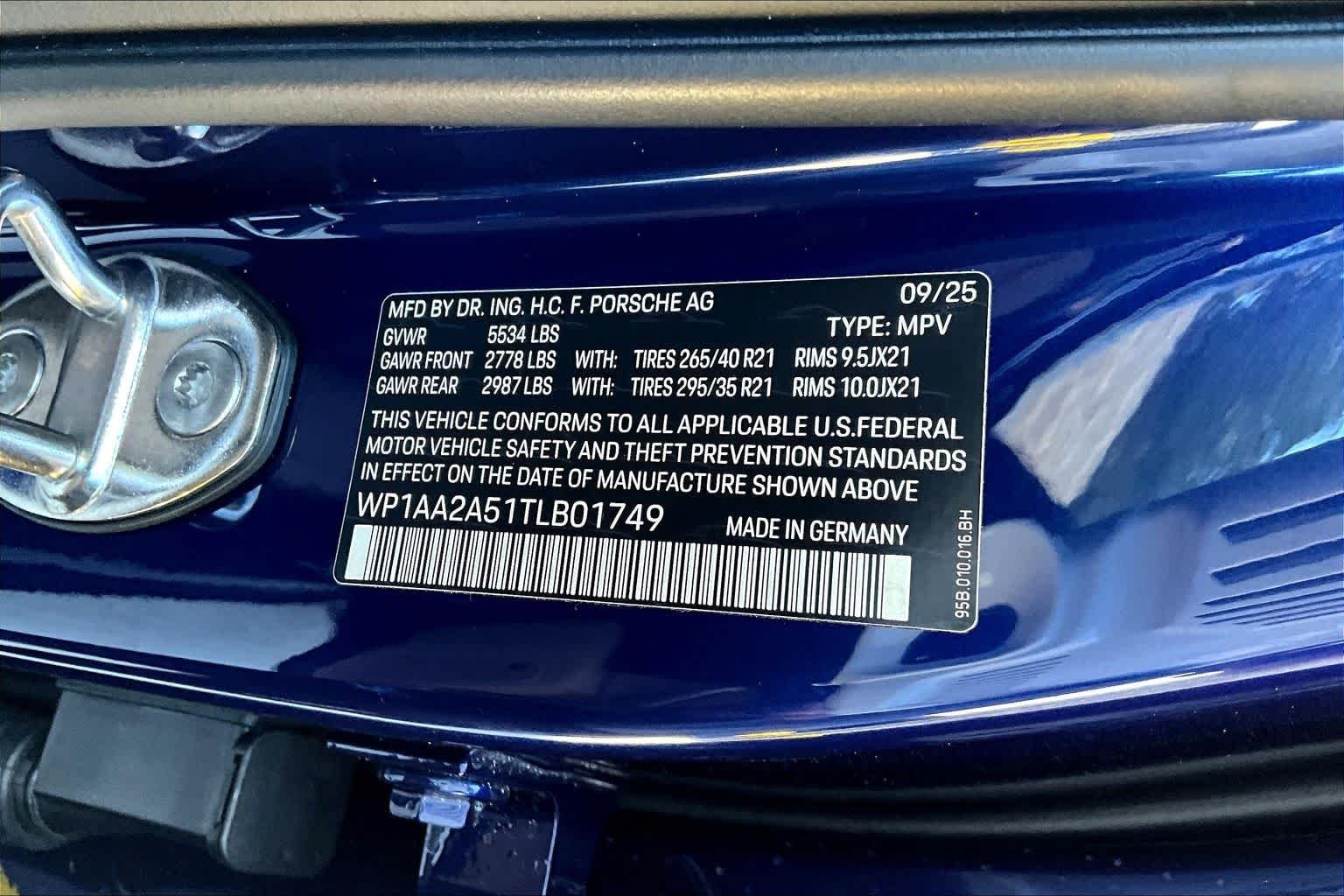 2026 Porsche Macan - Photo 26