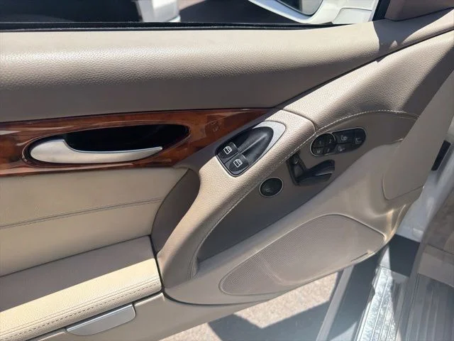Used 2009  Mercedes-Benz SL 550 image 17