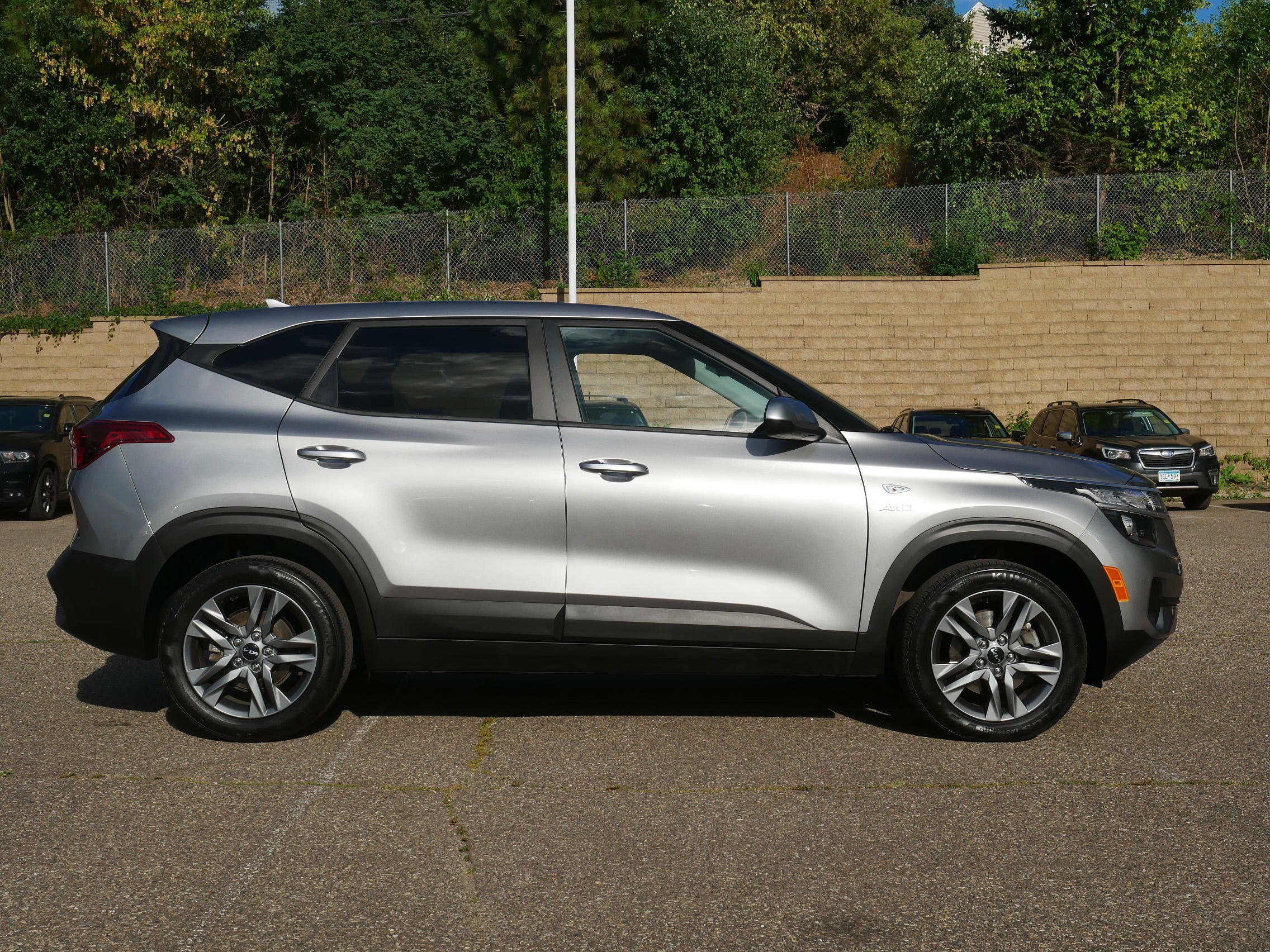 Used 2023 Steel Gray Kia LX image 7