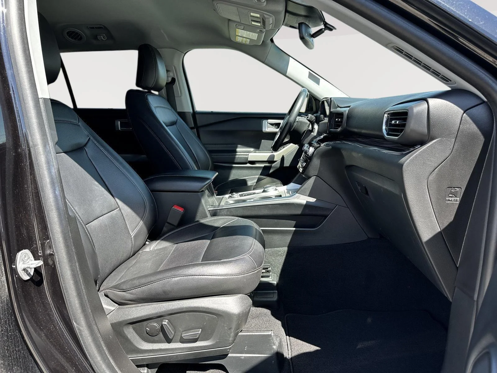 2023 Ford Explorer Limited - Photo 25