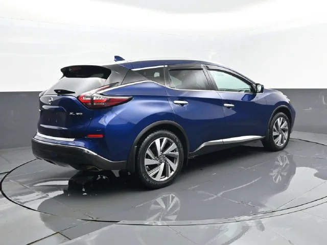 Used 2020 Deep Blue Pearl Nissan SL image 24