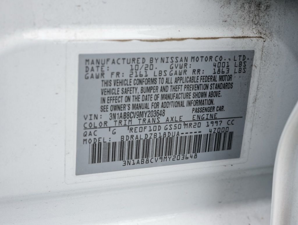 Used 2021 White Nissan SV image 30