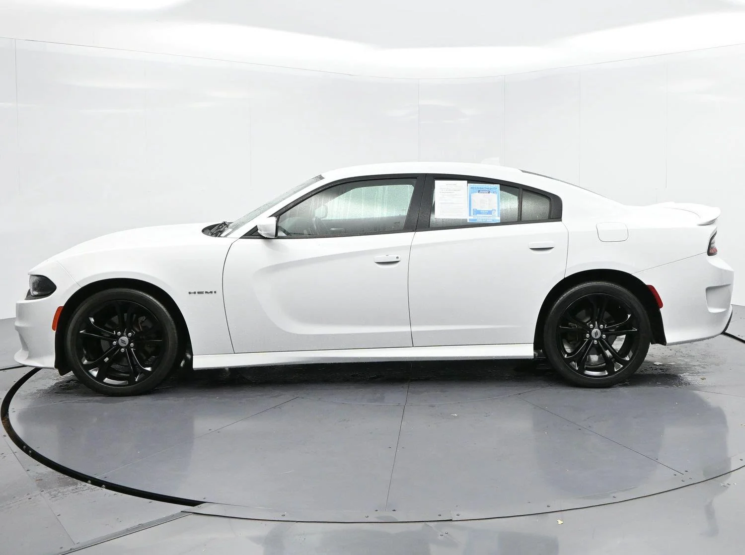 Used 2021 White Knuckle Clearcoat Dodge R/T image 4