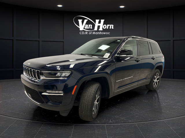 Used 2024 Midnight Sky Jeep Limited image 3