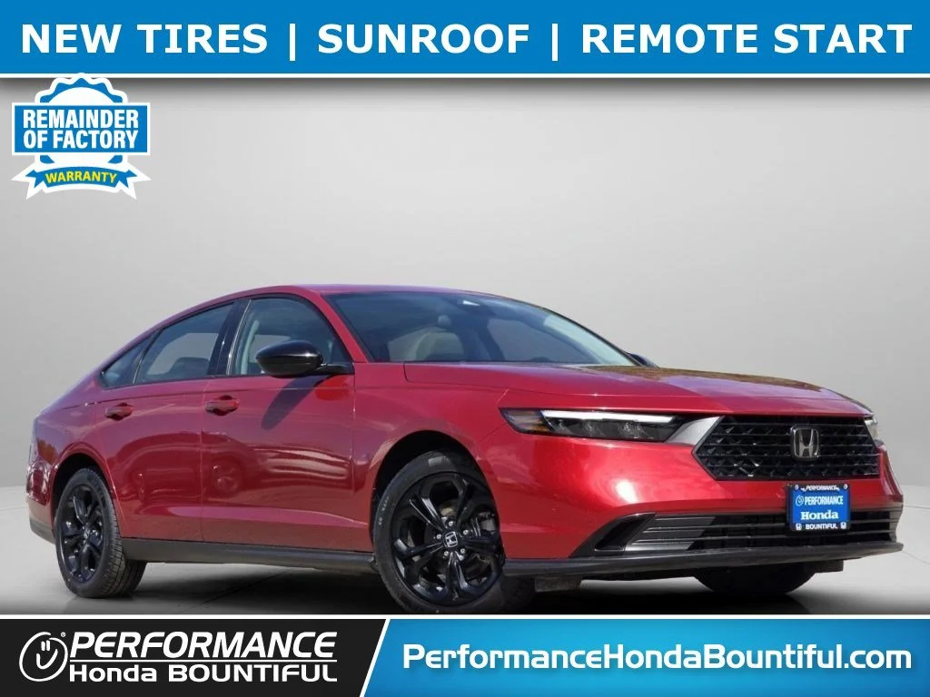 Used 2025 Red Honda SE image 1