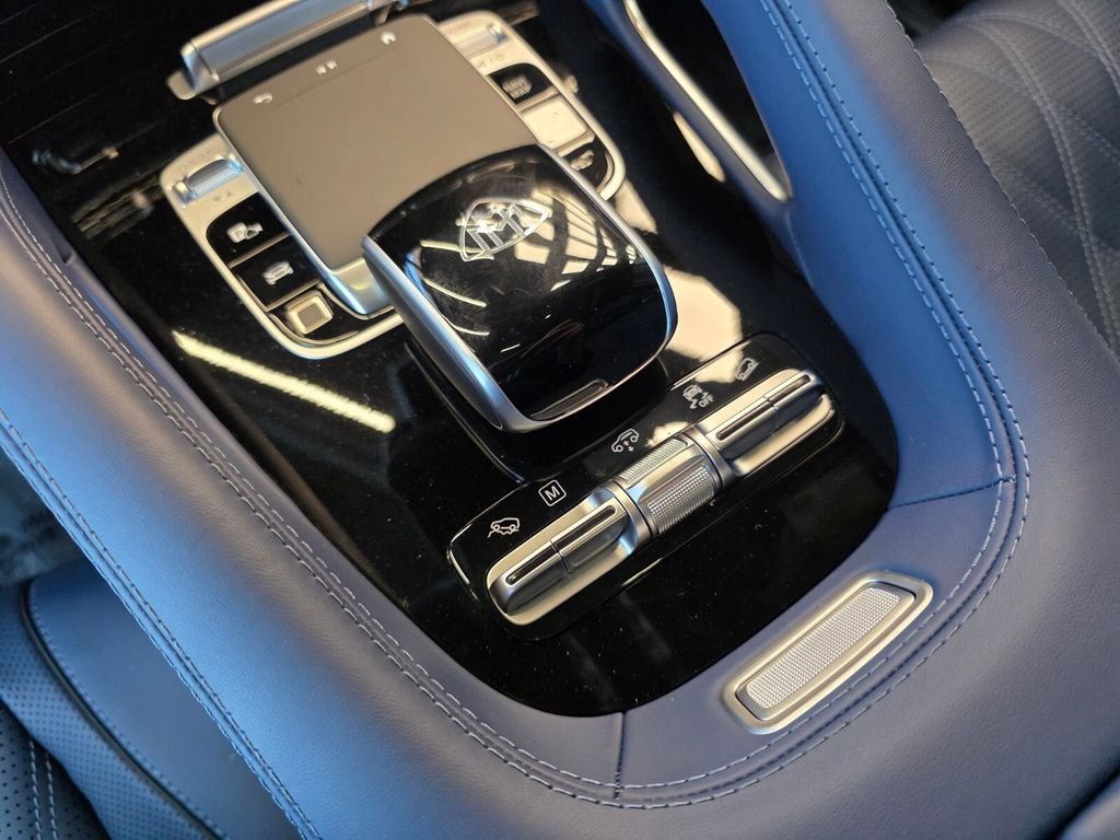 New 2026 Silver Mercedes-Benz Maybach GLS 600 image 18