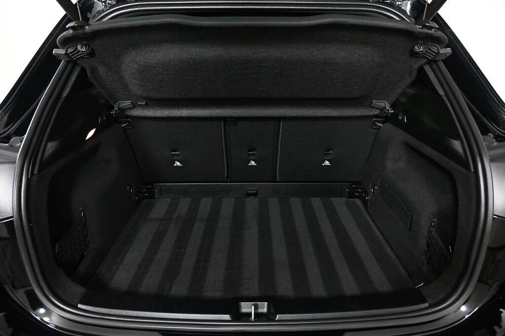 Used 2022 Cosmos Black Metallic Mercedes-Benz GLA 250 image 30
