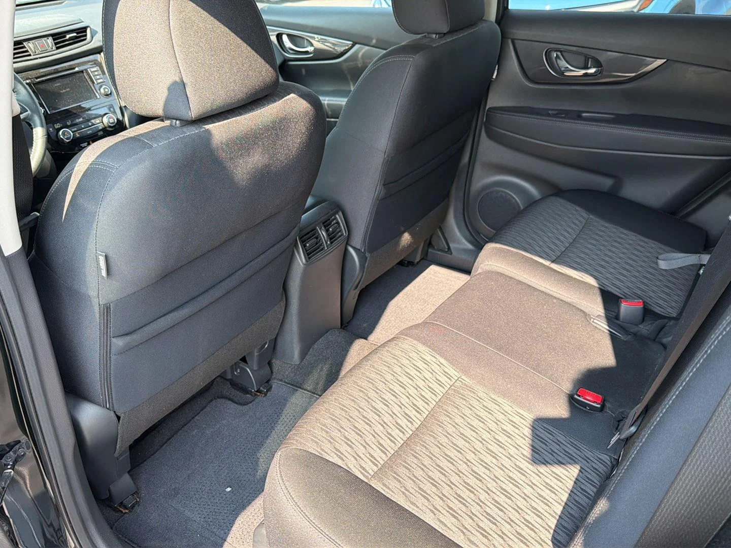 Used 2020 Midnight Pine Metallic Nissan SV image 18