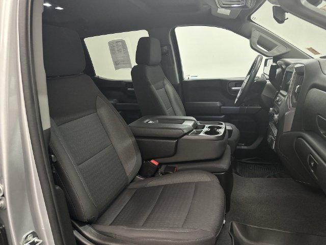 Used 2022 Silver Chevrolet Custom image 27