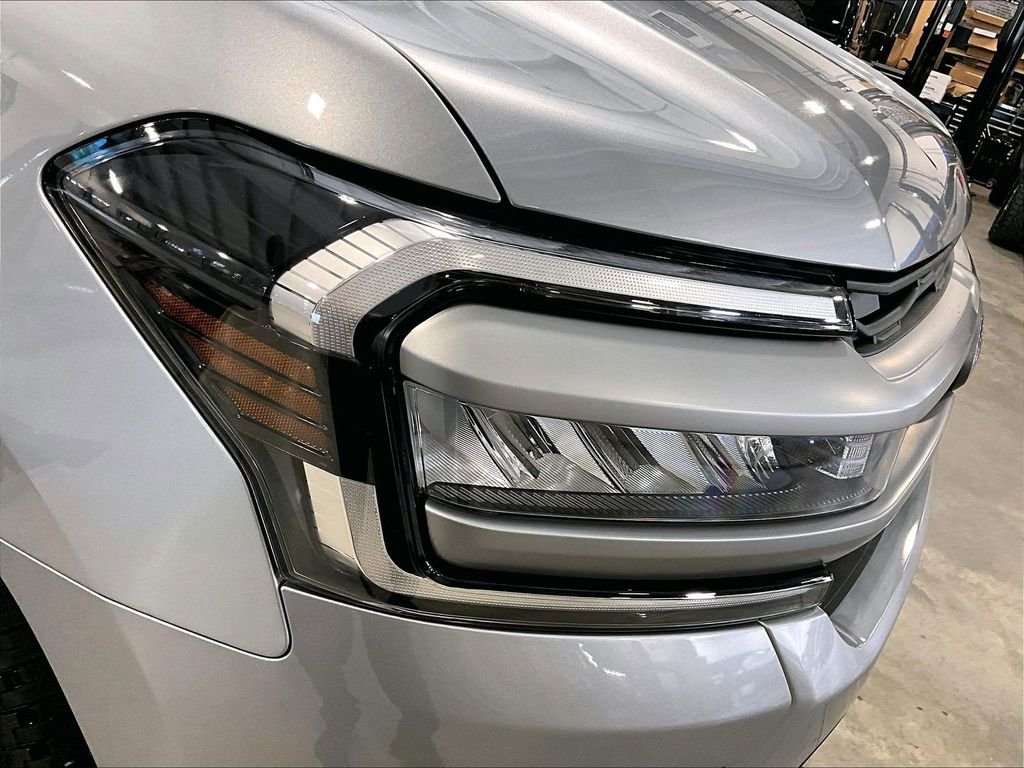 Used 2024 Silver Ford XLT image 34