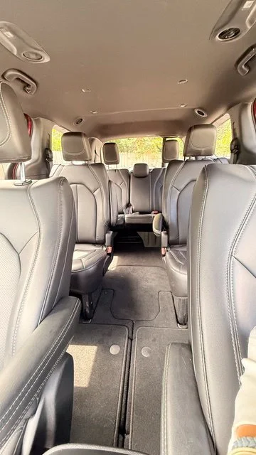 2026 Chrysler Pacifica Select - Photo 13