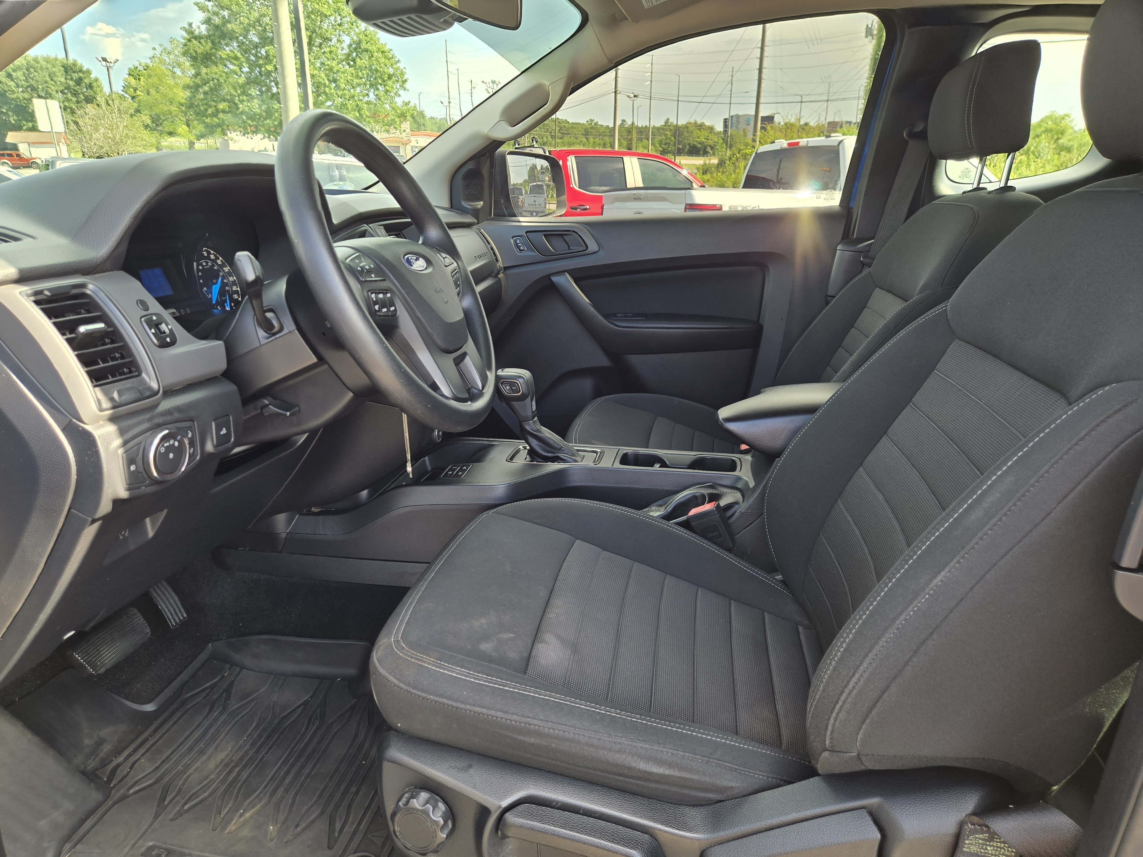Used 2019 Lightning Blue Metallic Ford XL image 17