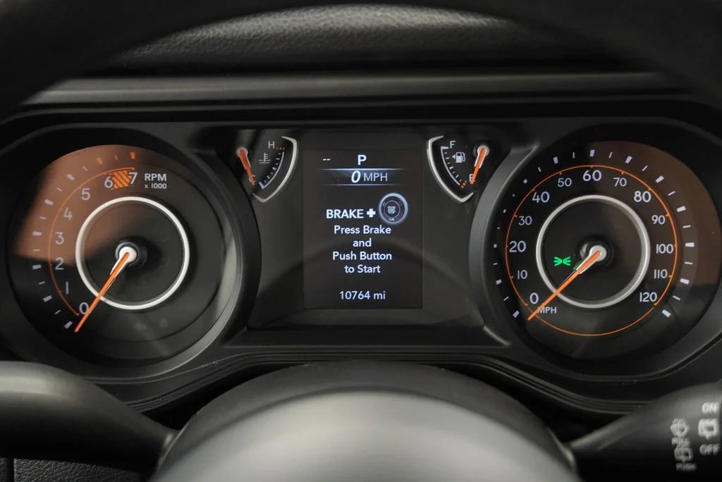 Used 2024 Gray Jeep Sport image 4