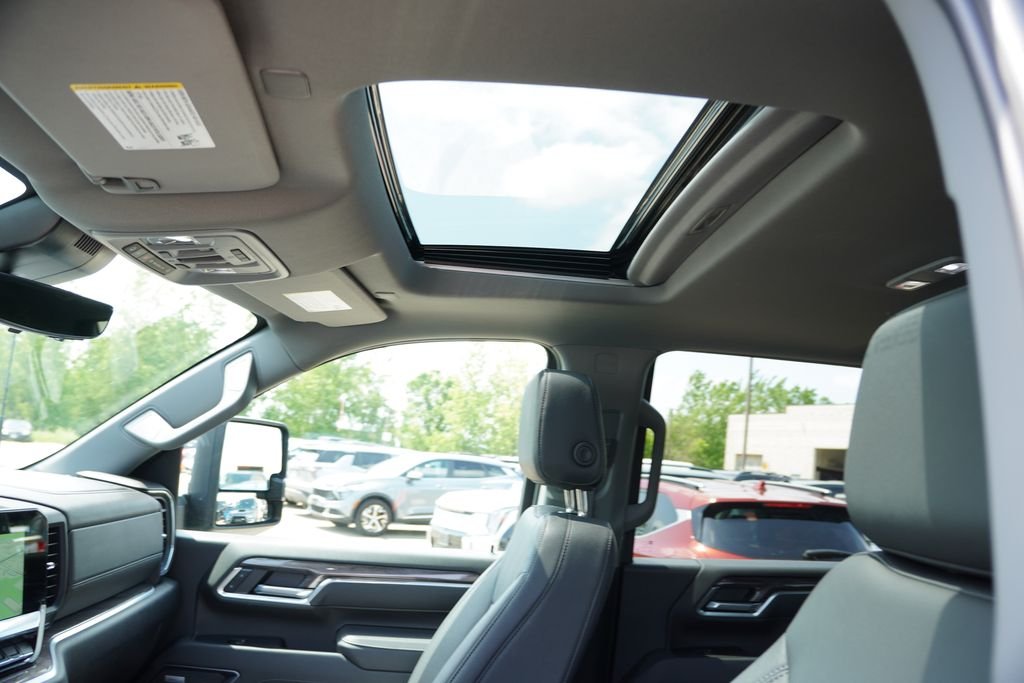 Used 2025 Black Chevrolet LTZ image 6