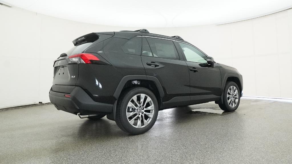 2025 Toyota RAV4 XLE Premium - Photo 12