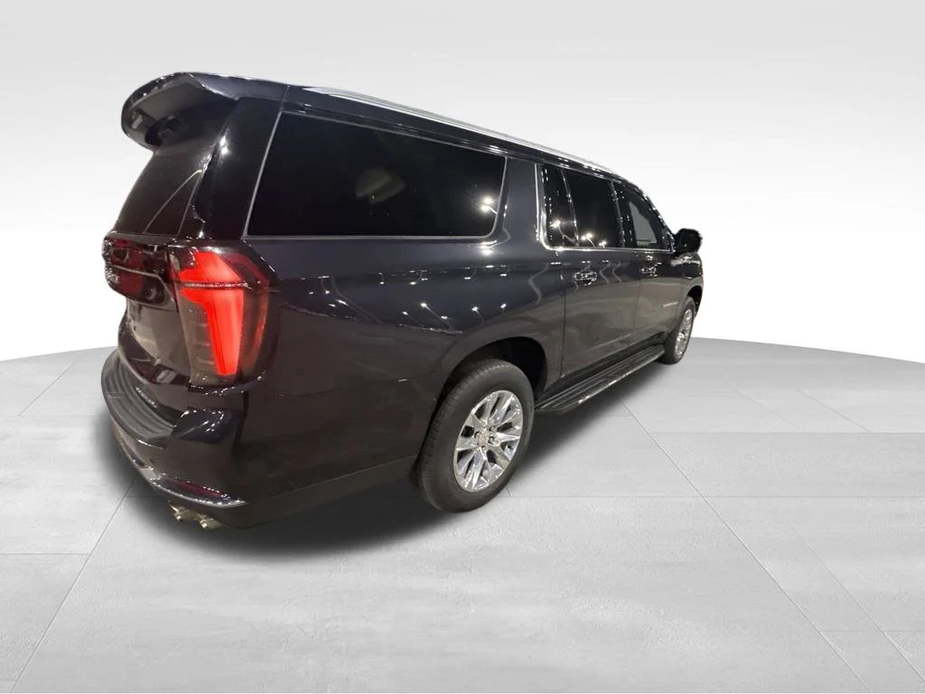 Used 2025 Gray Chevrolet Premier image 9