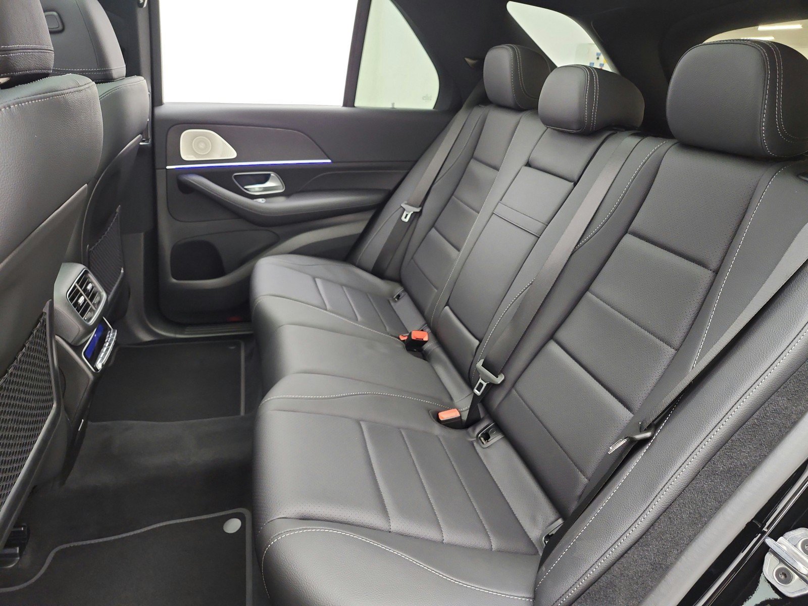 New 2026 Black Mercedes-Benz GLE 450 4MATIC® SUV image 41