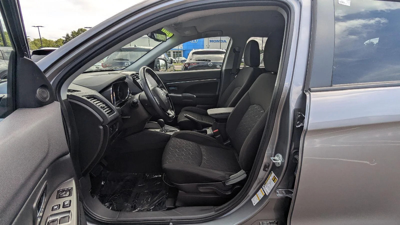 2021 Mitsubishi Outlander Sport SE - Photo 17