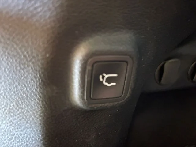 Used 2021 Red Jeep Limited image 27
