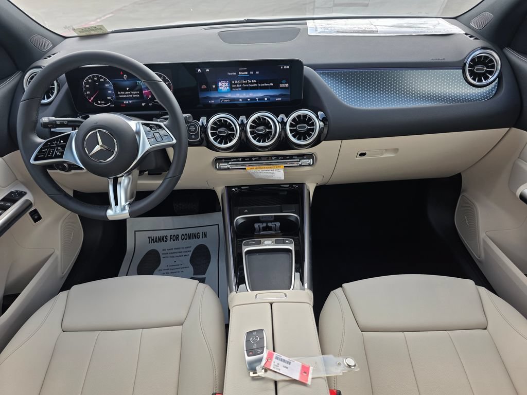 New 2026 Polar White Mercedes-Benz GLA 250 image 32