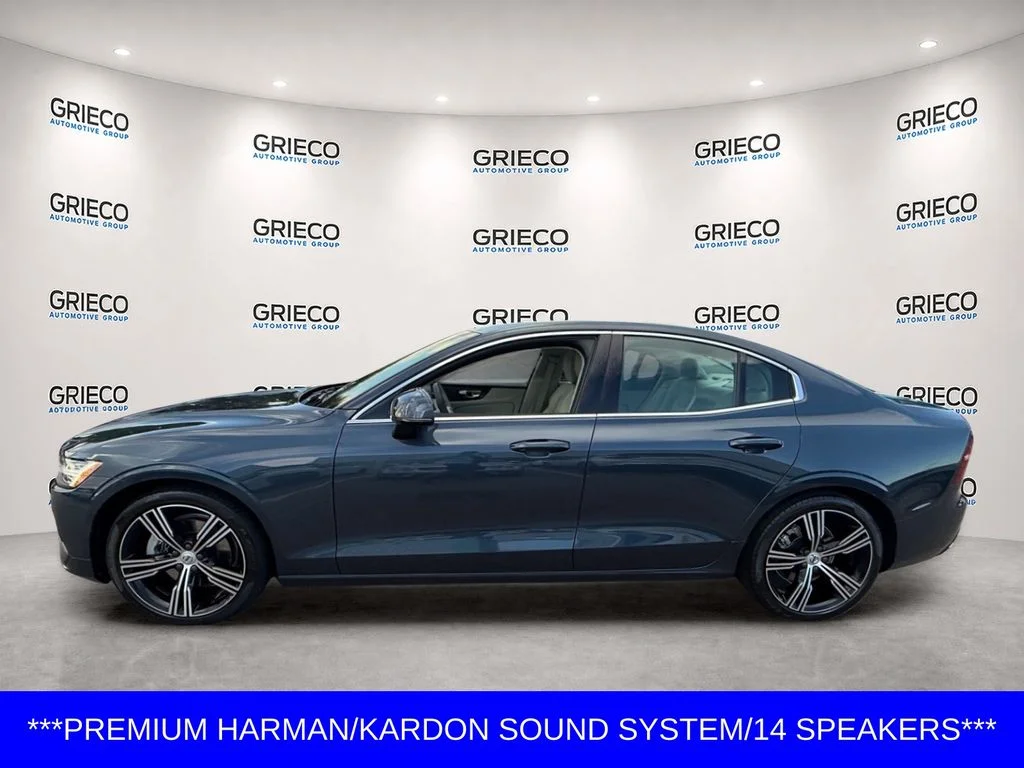 Used 2021 Blue Volvo T5 Inscription image 4